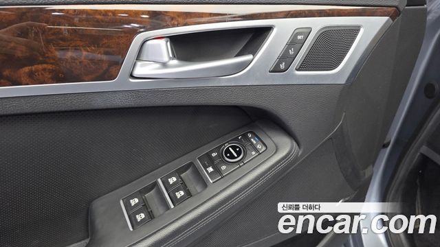 Hyundai Genesis 2014 — photo 13