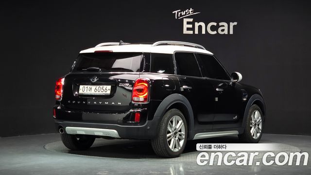 Mini Countryman 2017 — photo 2