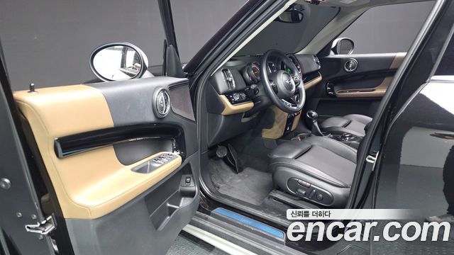 Mini Countryman 2017 — photo 11