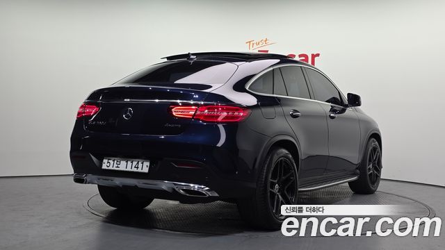 Mercedes-Benz GLE-Class 2018 — photo 2