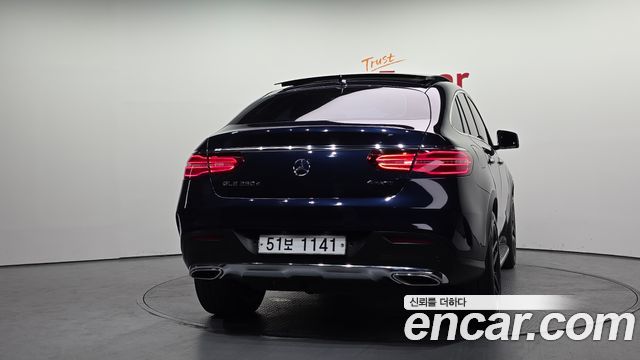 Mercedes-Benz GLE-Class 2018 — photo 4