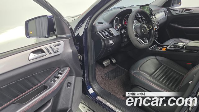Mercedes-Benz GLE-Class 2018 — photo 18