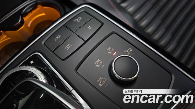 Mercedes-Benz GLE-Class 2018 — photo 26