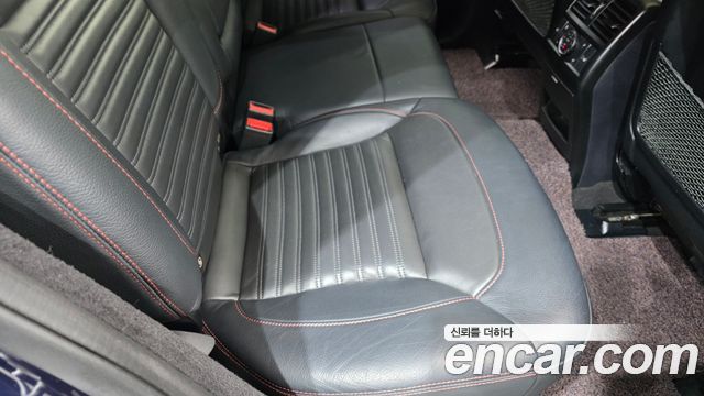 Mercedes-Benz GLE-Class 2018 — photo 16