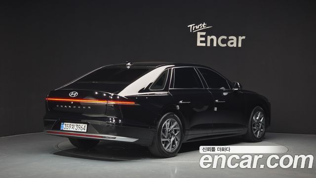 Hyundai Grandeur 2023 — photo 2