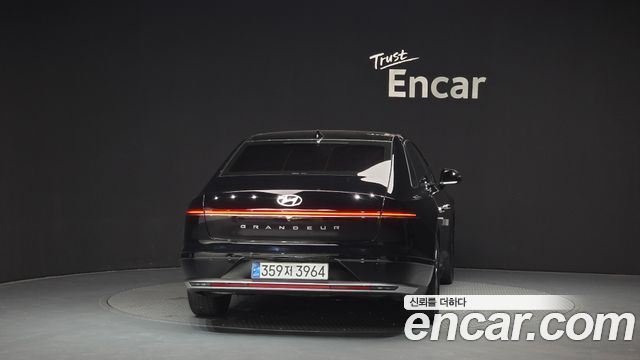 Hyundai Grandeur 2023 — photo 4