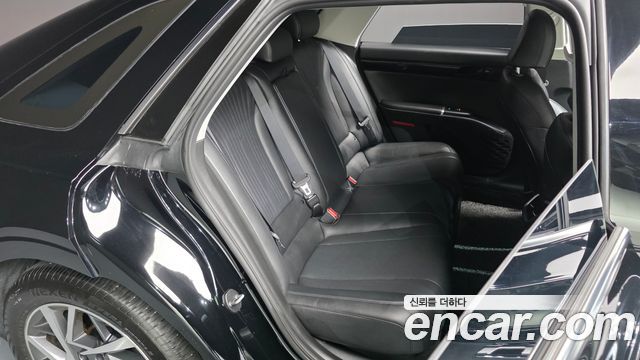 Hyundai Grandeur 2023 — photo 16