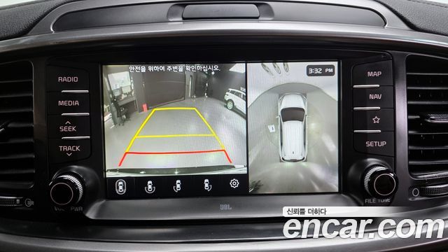 Kia Sorento 2018 — photo 21