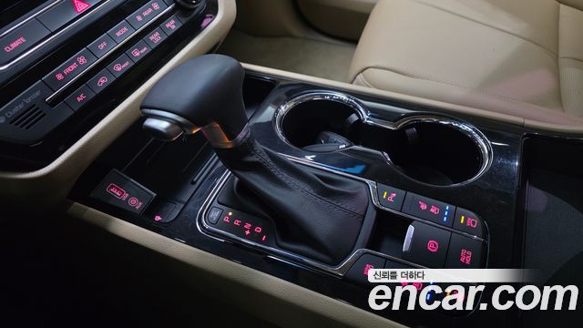 Kia Canival 2020 — photo 9