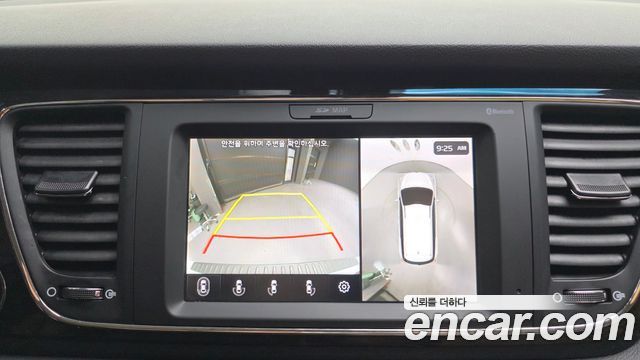 Kia Canival 2020 — photo 17