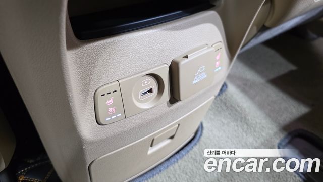 Kia Canival 2020 — photo 18