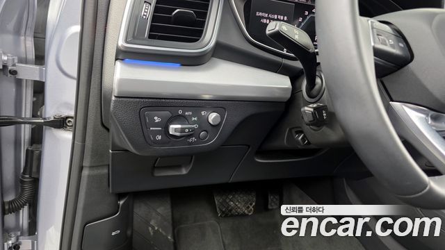 Audi Q5 2023 — photo 22