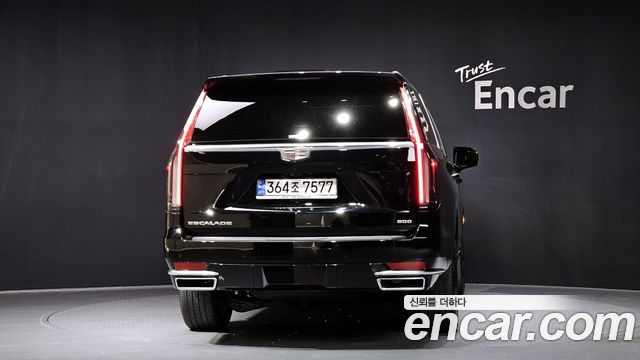 Cadillac Escalade 2023 — photo 4