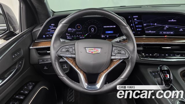 Cadillac Escalade 2023 — photo 19