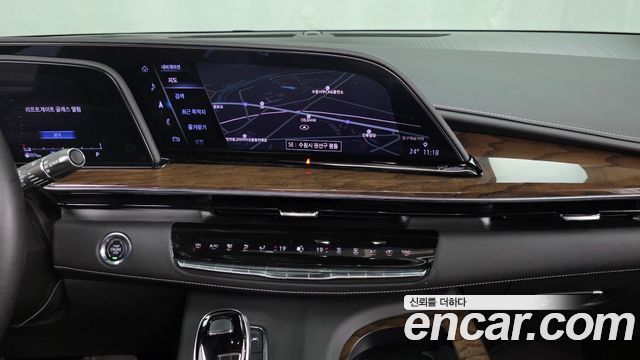Cadillac Escalade 2023 — photo 20