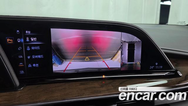 Cadillac Escalade 2023 — photo 21
