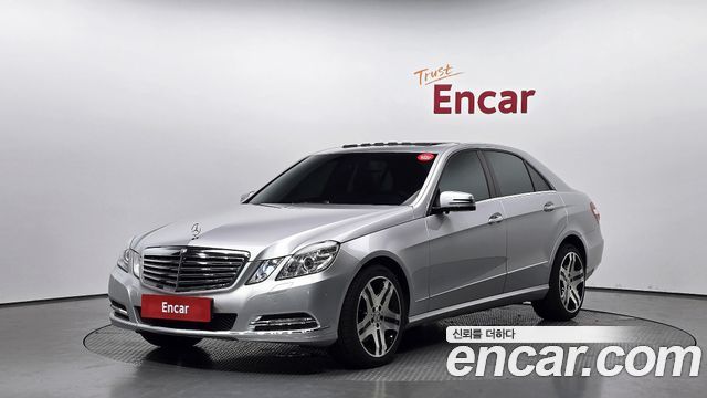 Mercedes-Benz E-Class 2011 — photo 1