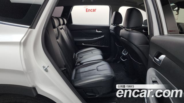 Hyundai Santafe 2019 — photo 17