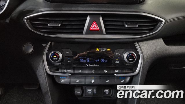 Hyundai Santafe 2019 — photo 32
