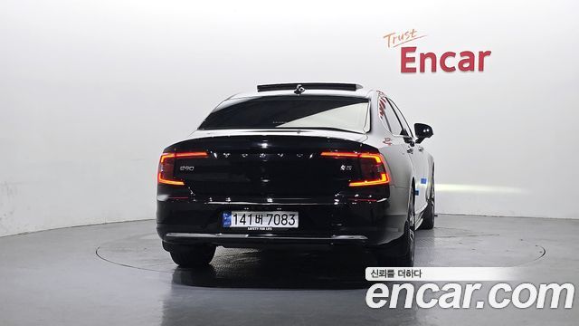 Volvo S90 2023 — photo 4