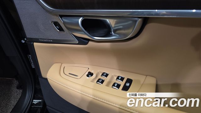 Volvo S90 2023 — photo 16