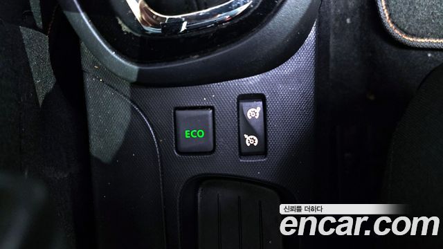 Renault Korea QM3 2016 — photo 12