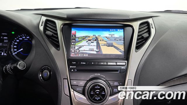 Hyundai Grandeur 2012 — photo 21