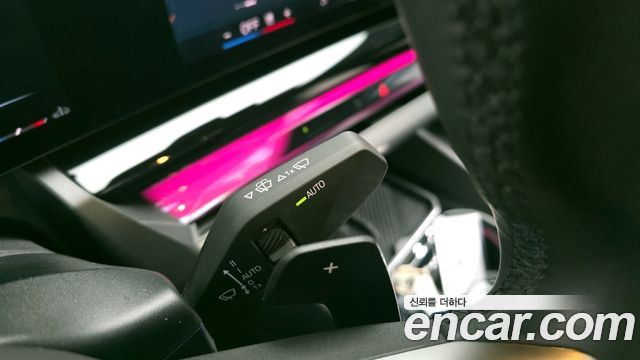 BMW 5-Series 2024 — photo 28