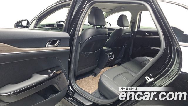 Kia K5 2021 — photo 11