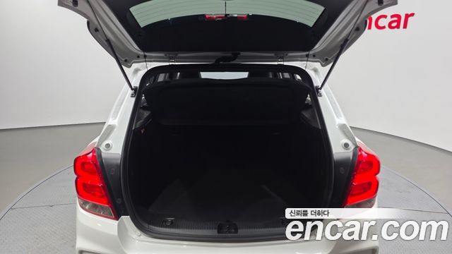 Chevrolet Korea Trax 2020 — photo 26
