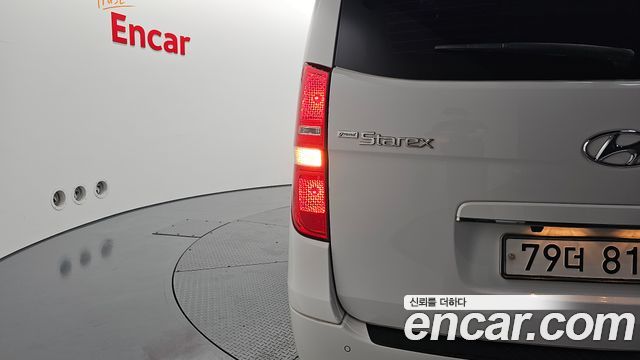 Hyundai Starex 2016 — photo 9