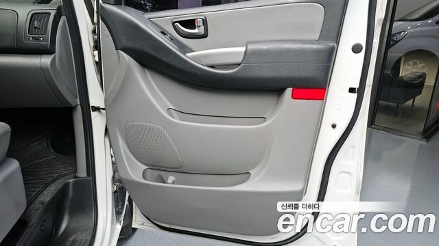 Hyundai Starex 2016 — photo 15