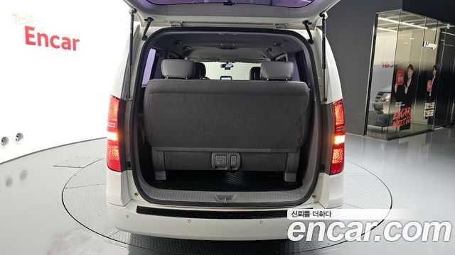 Hyundai Starex 2016 — photo 29