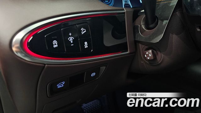 Genesis GV70 2023 — photo 16