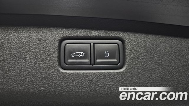 Genesis GV70 2023 — photo 20
