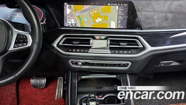 BMW X7 2020 — photo 20