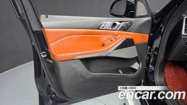 BMW X7 2020 — photo 14