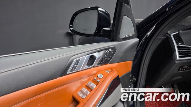BMW X7 2020 — photo 27