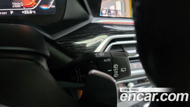 BMW X7 2020 — photo 36