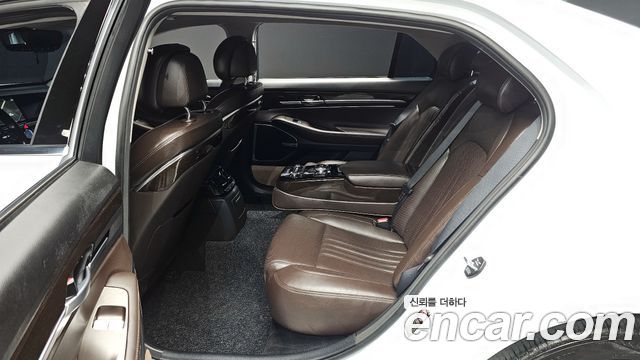 Genesis EQ900 2016 — photo 11
