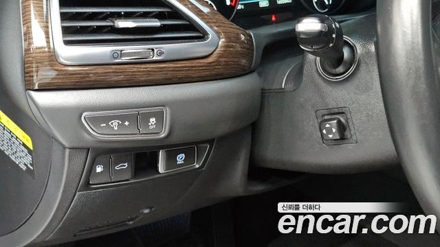 Genesis EQ900 2016 — photo 17
