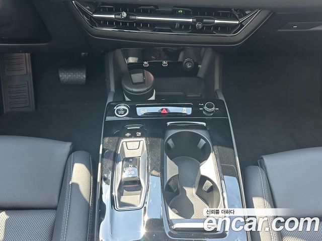 Audi A6 e-Tron 2025 — photo 9