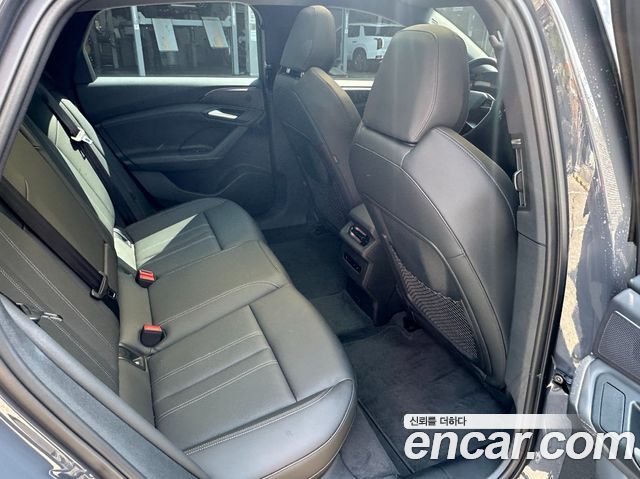 Audi A6 e-Tron 2025 — photo 10