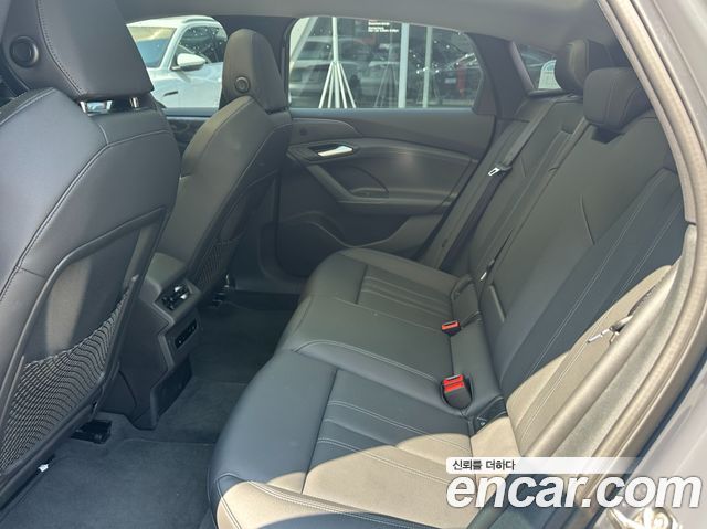 Audi A6 e-Tron 2025 — photo 11