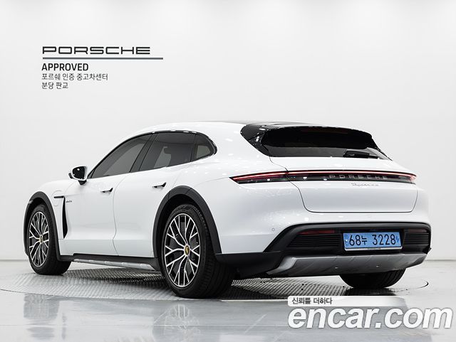Porsche Taycan 2024 — photo 2