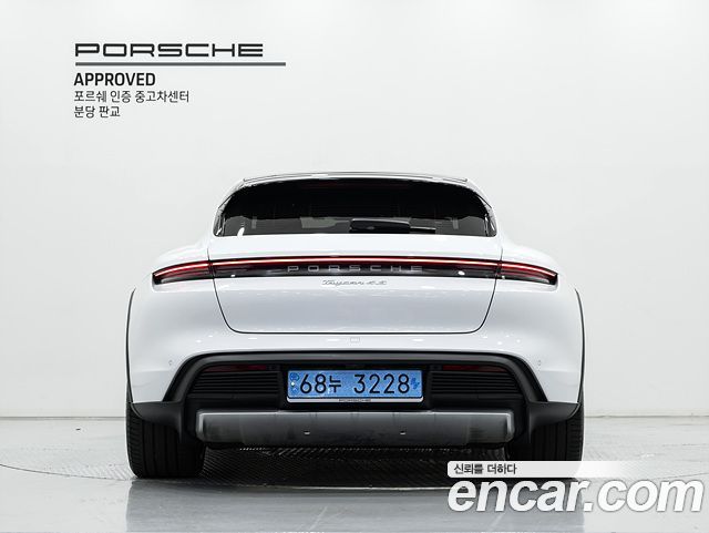 Porsche Taycan 2024 — photo 4