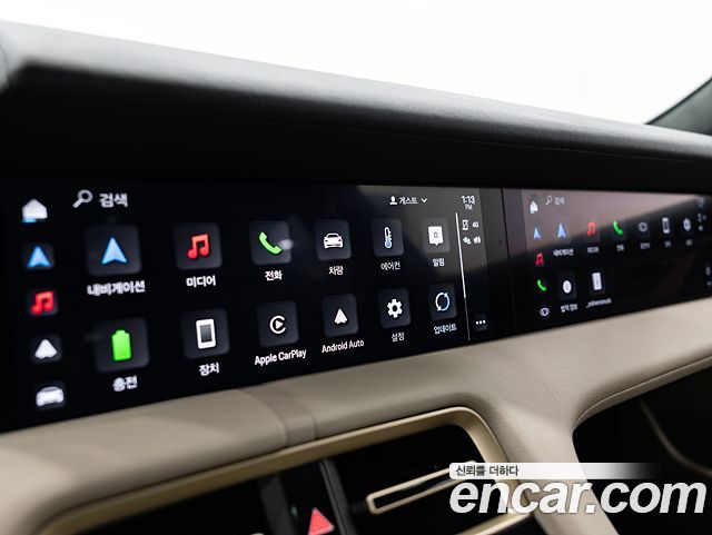 Porsche Taycan 2024 — photo 16