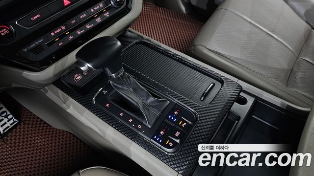 Kia Canival 2018 — photo 9
