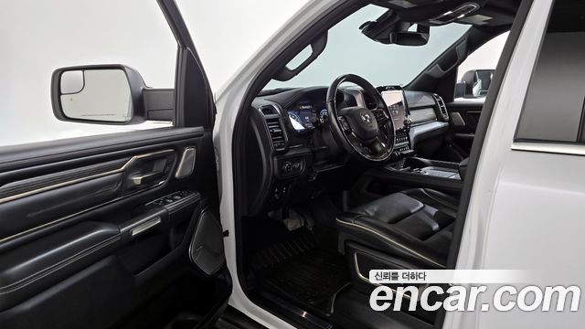 Dodge Ram Pick Up 2019 — photo 13