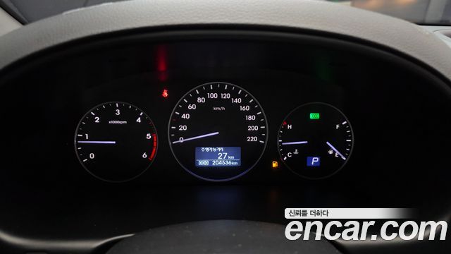 Hyundai Starex 2017 — photo 8